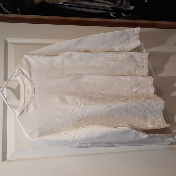 L.L.Bean White Long Sleeve Shirt size M-Reg - Picture 2 of 4